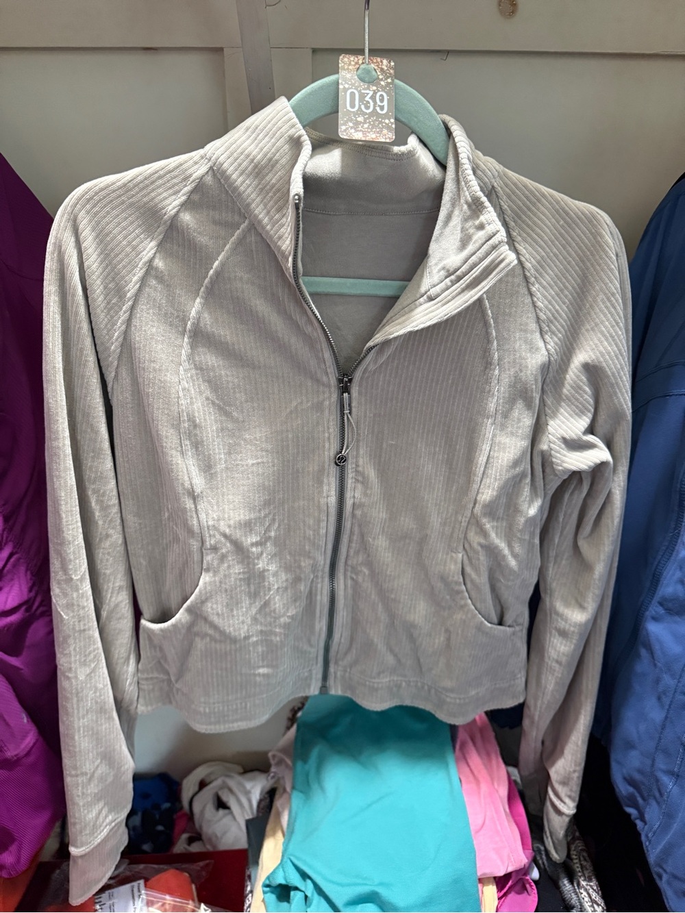 039 lululemon athletica scuba Ribbed Zip Jacket